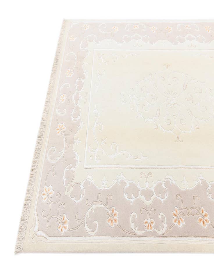 Detail image of  5' 7 x 8'  Hand Knotted Darya Rug