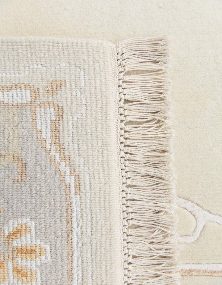 Detail image of  5' 7 x 8'  Hand Knotted Darya Rug