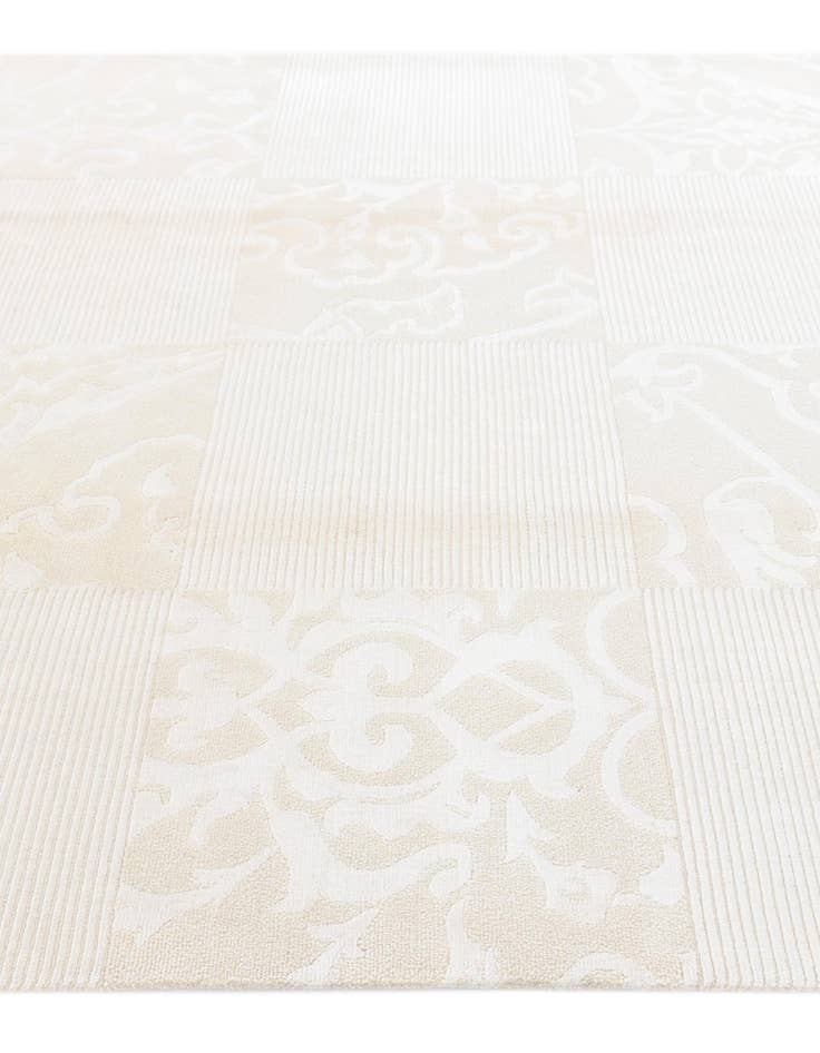 Detail image of  5' 7 x 8'  Hand Knotted Darya Rug