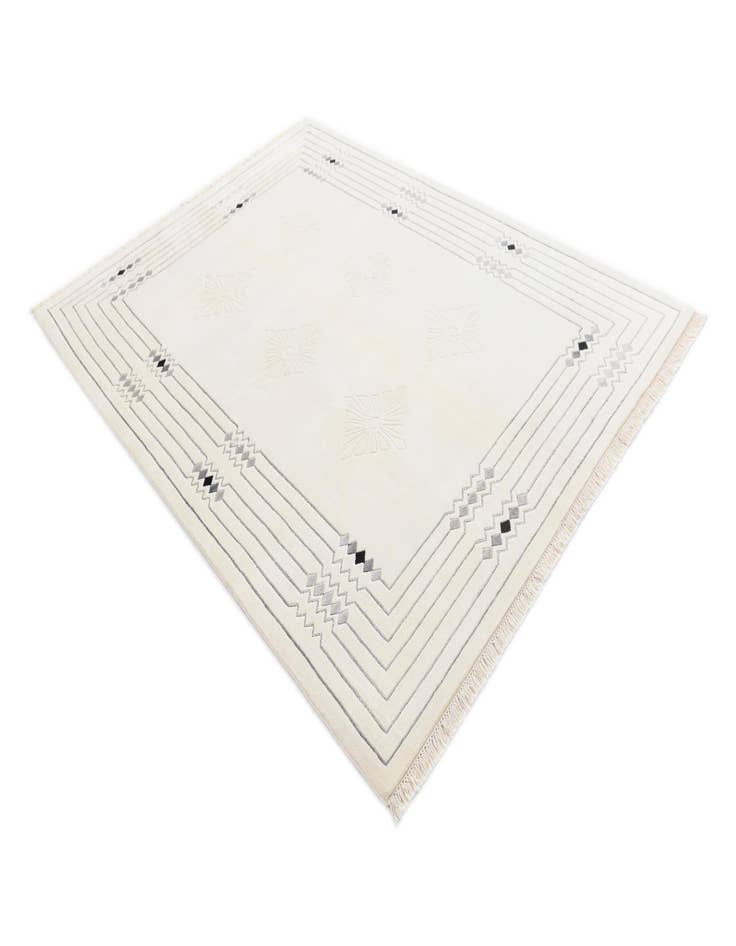 Detail image of  5' 8 x 7' 11  Hand Knotted Darya Rug