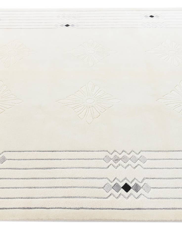 Detail image of  5' 8 x 7' 11  Hand Knotted Darya Rug