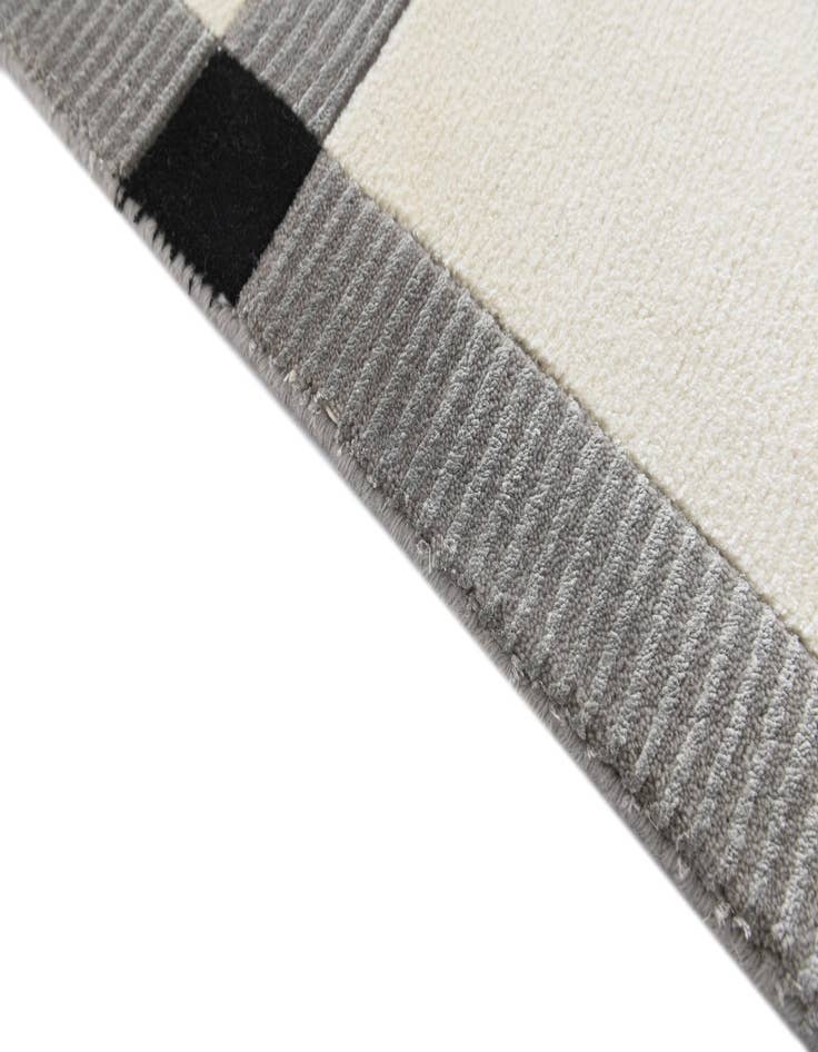 Detail image of  5' 8 x 7' 10  Hand Knotted Darya Wool Rug