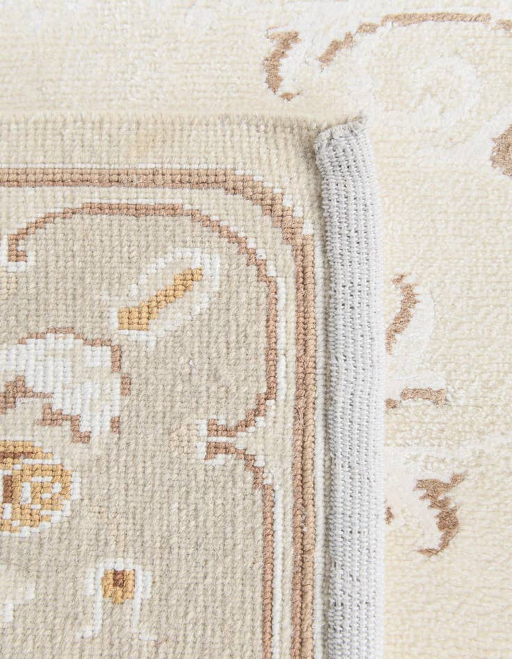 Detail image of  3' 1 x 5' 1  Hand Knotted Darya Rug