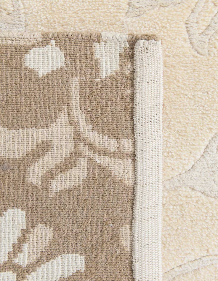 Detail image of  3' x 4' 11  Hand Knotted Darya Wool Rug