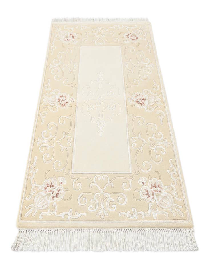 Detail image of  2' 7 x 4' 9  Hand Knotted Darya Rug