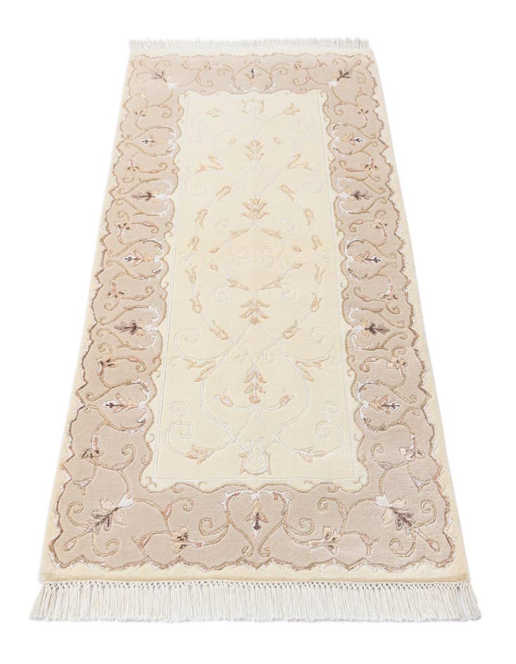 Detail image of  2' 9 x 4' 10  Hand Knotted Darya Rug