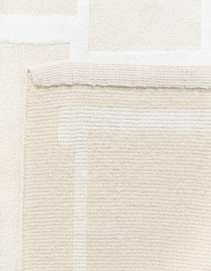 Detail image of  5' 9 x 8'  Hand Knotted Darya Wool Rug