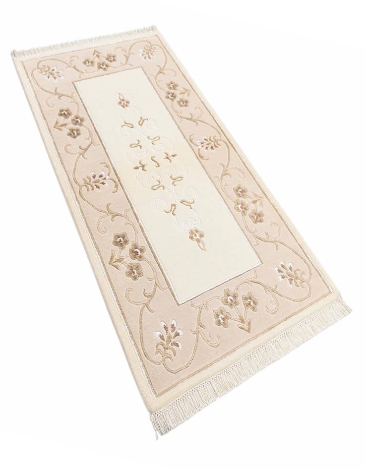 Detail image of  2' 9 x 5'  Hand Knotted Darya Rug