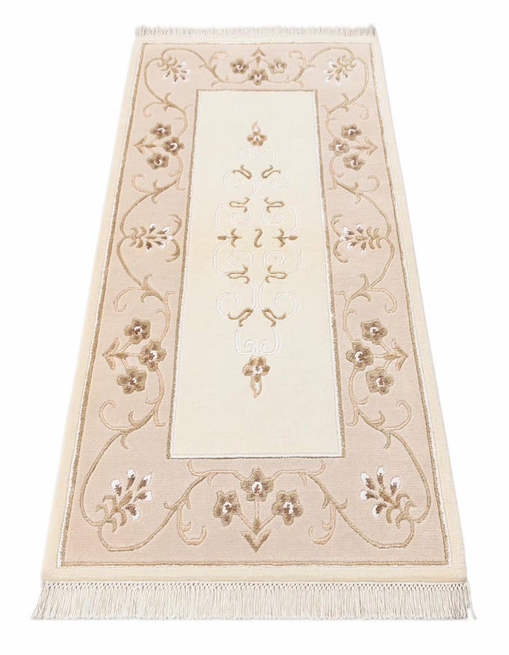 Detail image of  2' 9 x 5'  Hand Knotted Darya Rug