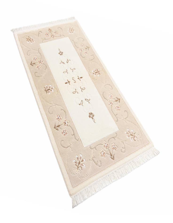 Detail image of  2' 8 x 5'  Hand Knotted Darya Rug