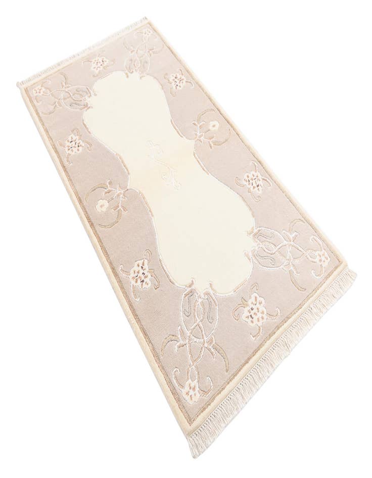 Detail image of  2' 9 x 5'  Hand Knotted Darya Rug