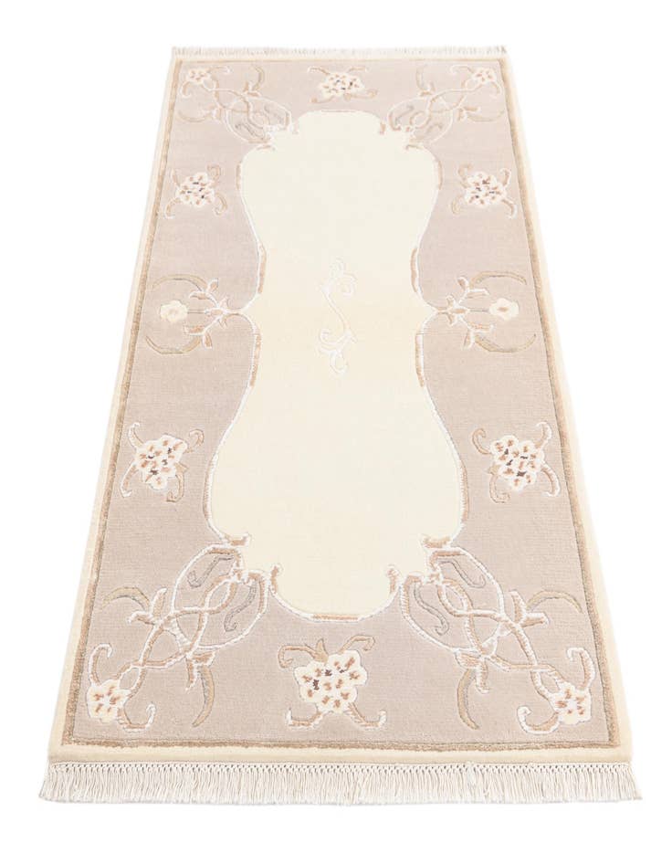 Detail image of  2' 9 x 5'  Hand Knotted Darya Rug