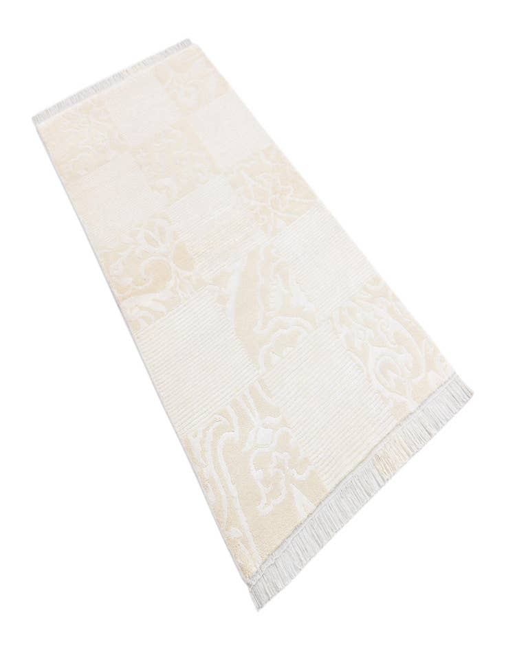 Detail image of  2' 7 x 5' 2  Hand Knotted Darya Rug