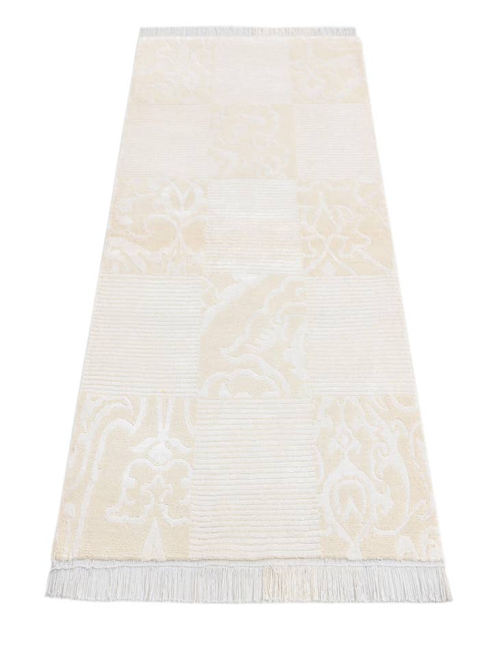 Detail image of  2' 7 x 5' 2  Hand Knotted Darya Rug