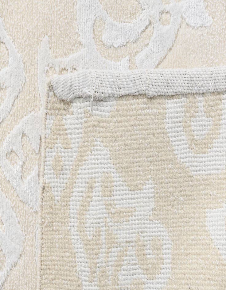 Detail image of  3' x 5'  Hand Knotted Darya Wool Rug