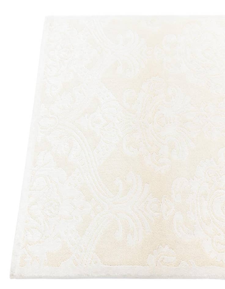 Detail image of  2' 11 x 4' 11  Hand Knotted Darya Wool Rug