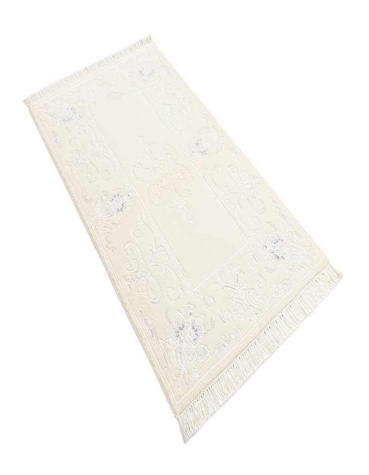 Detail image of  2' 7 x 4' 7  Hand Knotted Darya Rug