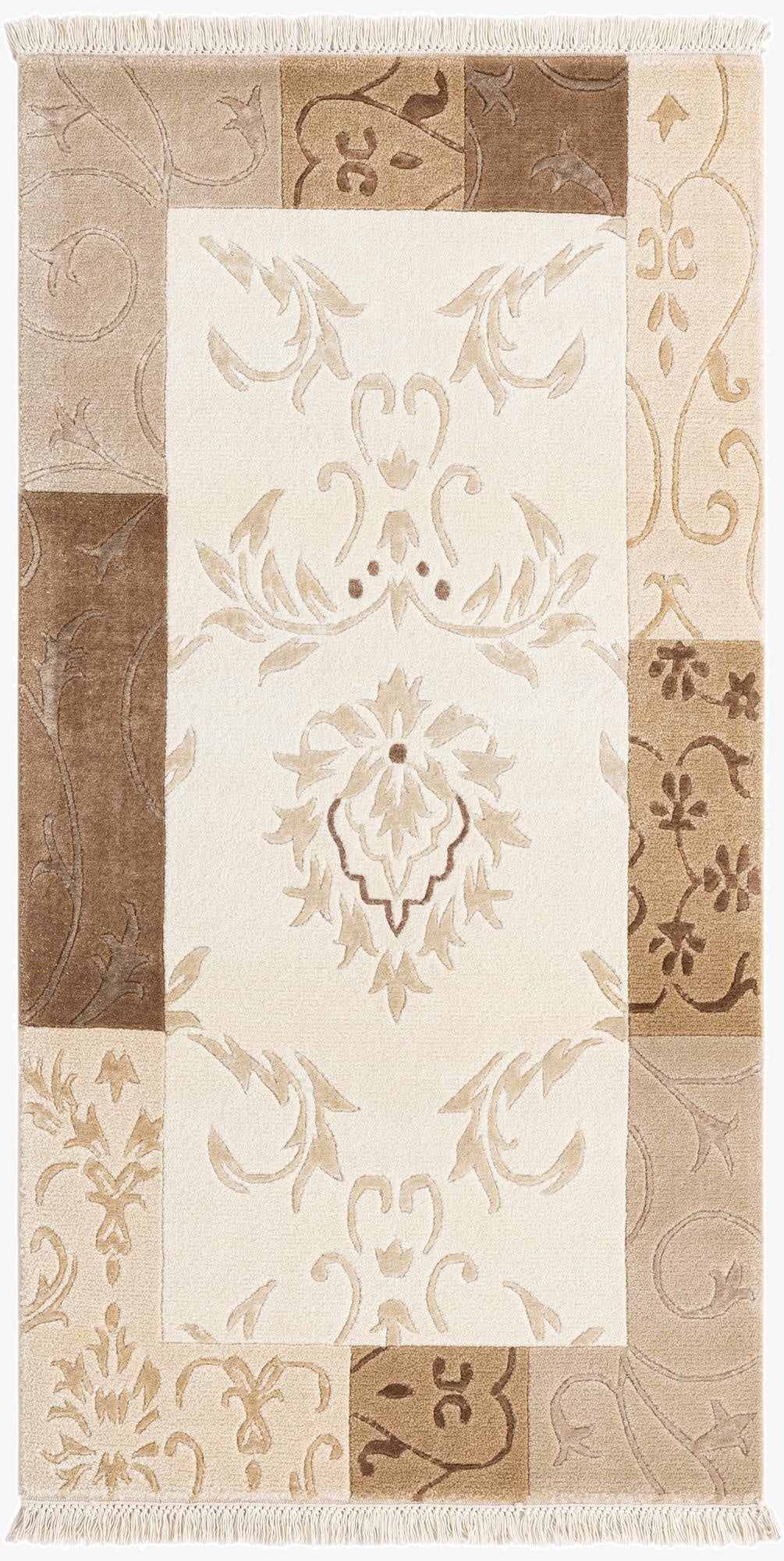  2' 7 x 4' 11  Hand Knotted Darya Rug