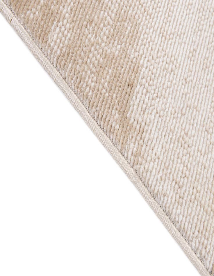 Detail image of  5' 5 x 7' 10 Deepa Rug