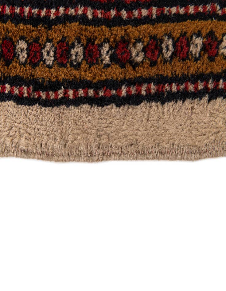 Detail image of  8' 5 x 10' 4  Hand Knotted Heriz Wool Rug