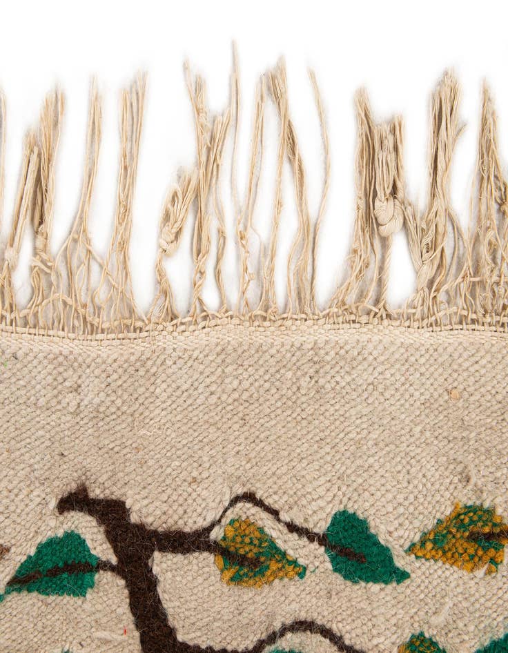 Detail image of  2' 5 x 4' 7  Hand Woven Kilim Dhurrie Wool Rug