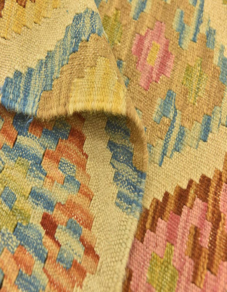 Detail image of  3' 3 x 5' 2  Hand Woven Kilim Maymana Wool Rug