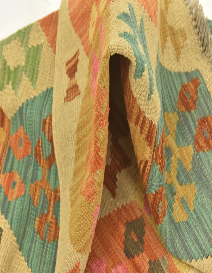 Detail image of  3' 2 x 5' 3  Hand Woven Kilim Maymana Wool Rug
