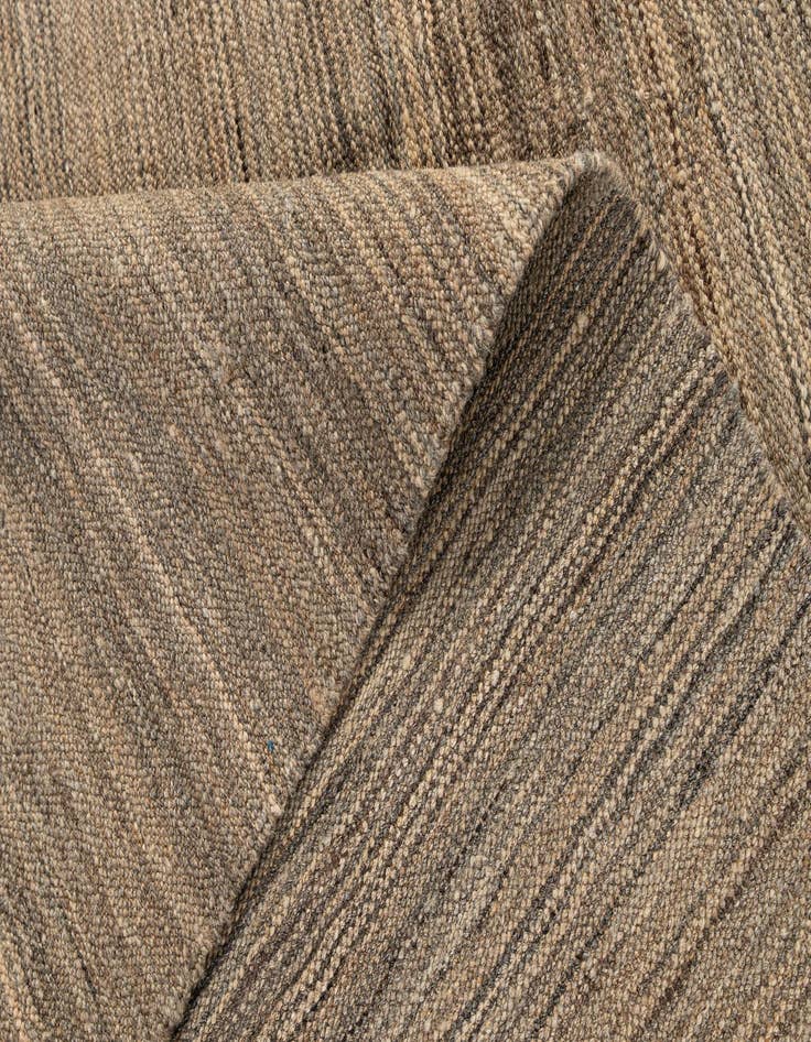 Detail image of  5' 2 x 6' 7  Hand Woven Kilim Modern Wool Rug