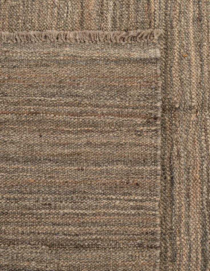 Detail image of  5' 2 x 6' 7  Hand Woven Kilim Modern Wool Rug