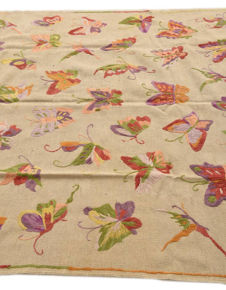 Detail image of  5' 5 x 7' 8  Hand Woven Kilim Suzani Wool Rug