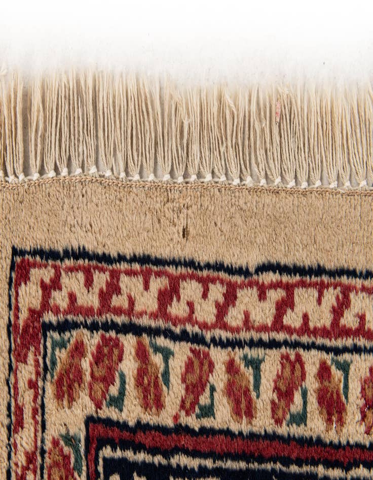 Detail image of  3' x 5' 5  Hand Knotted Lahour Wool Rug