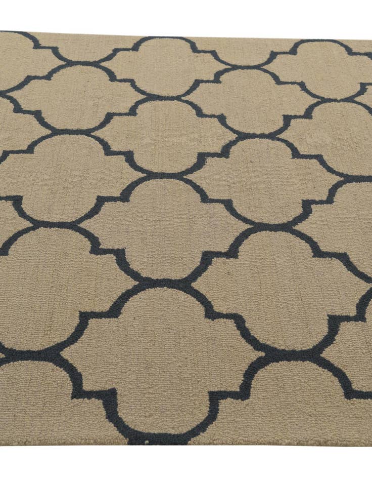 Detail image of  5' x 8' Luna Wool Rug