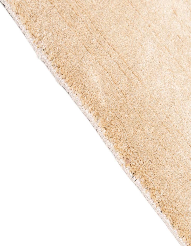 Detail image of  5' 7 x 8' 2 Luna Wool Rug