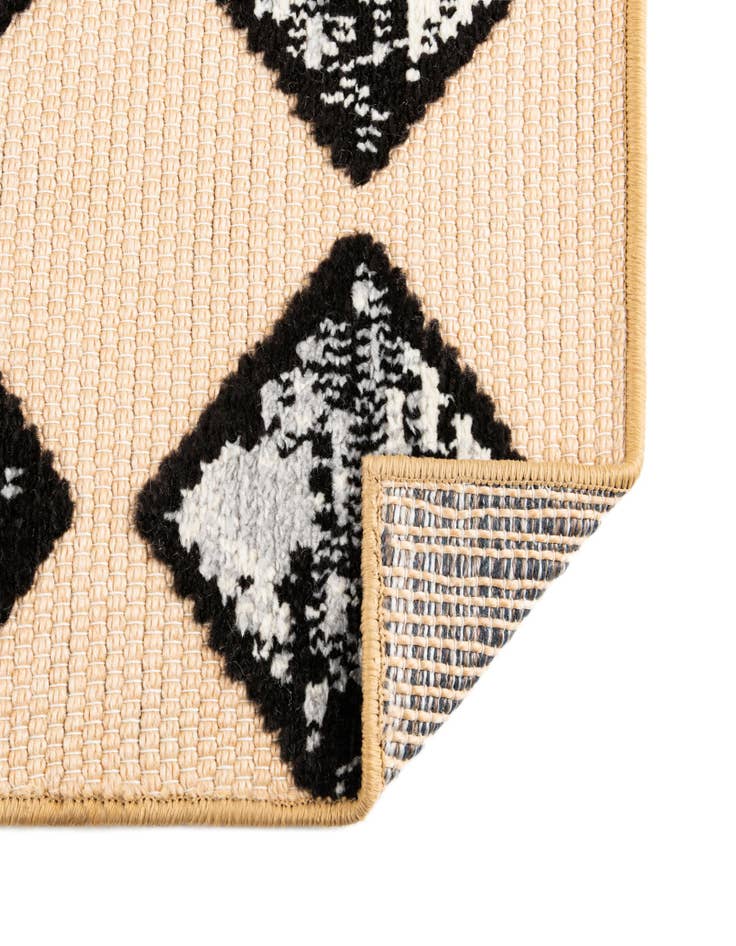 Detail image of  5' 3 x 7' 7  Washable  Indoor / Outdoor Rug