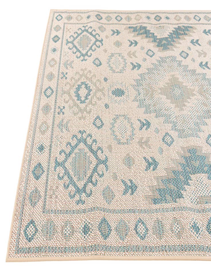 Detail image of  5' x 7' 3  Washable Traditional Indoor / Outdoor Rug