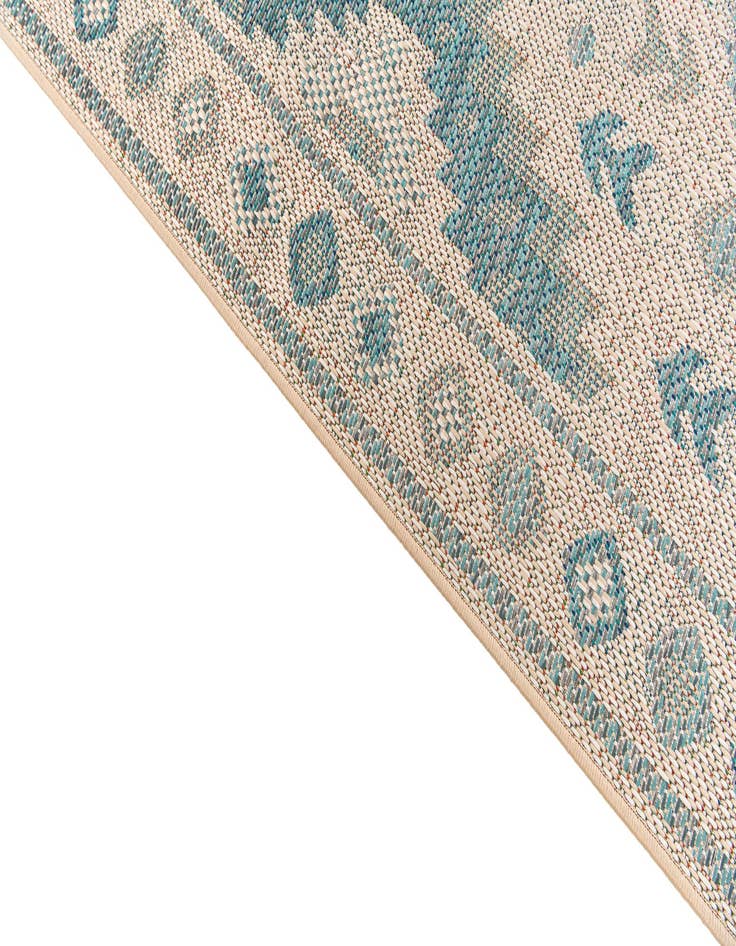 Detail image of  5' x 7' 3  Washable Traditional Indoor / Outdoor Rug