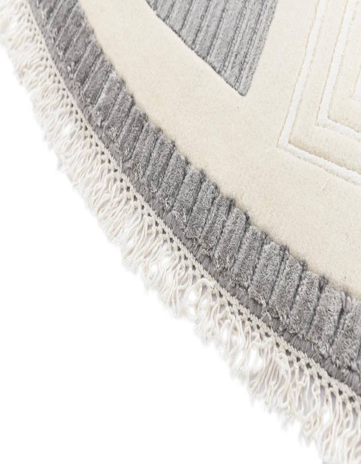 Detail image of  6' 4 x 6' 4  Hand Knotted Darya Wool Round Rug