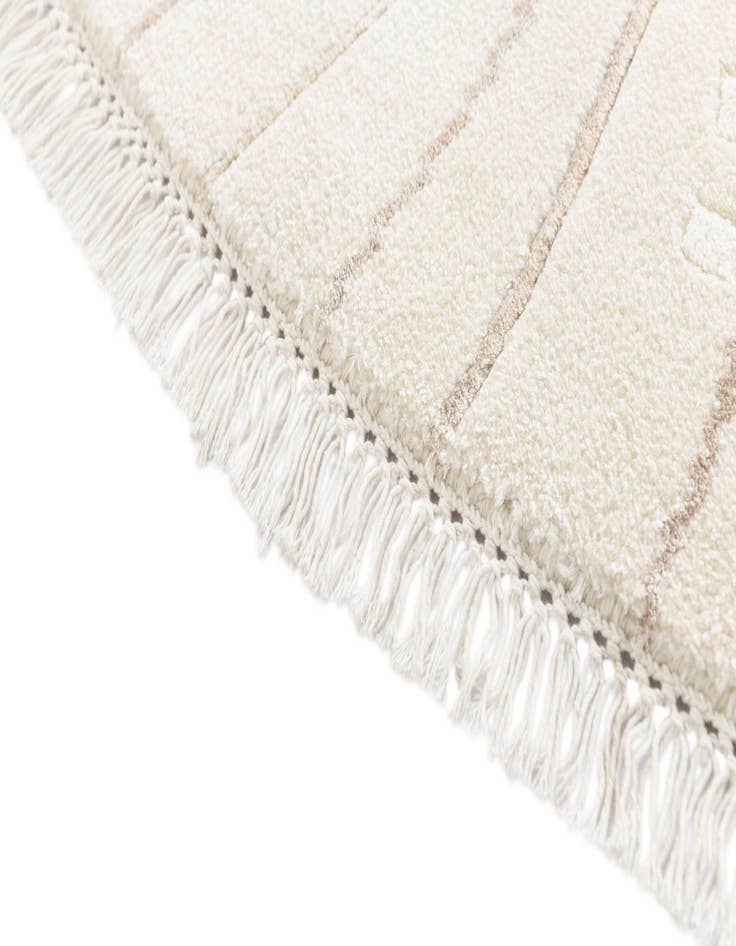 Detail image of  6' 7 x 6' 7  Hand Knotted Darya Round Rug