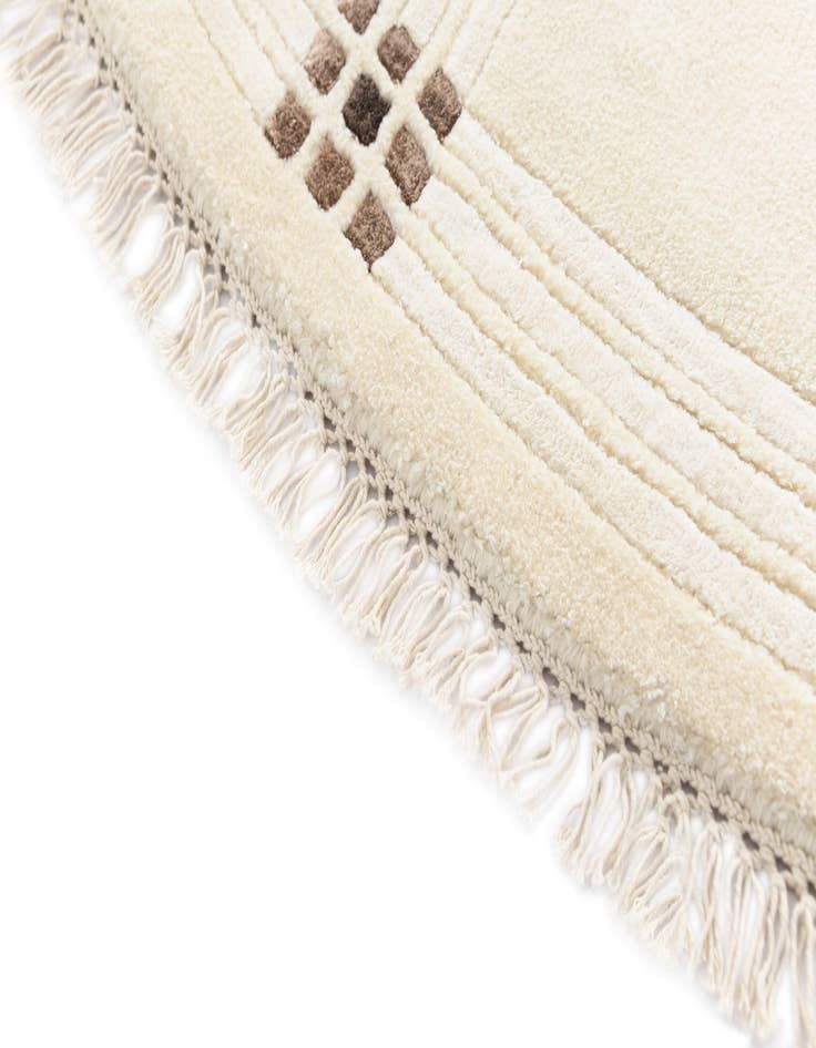 Detail image of  6' 4 x 6' 4  Hand Knotted Darya Round Rug