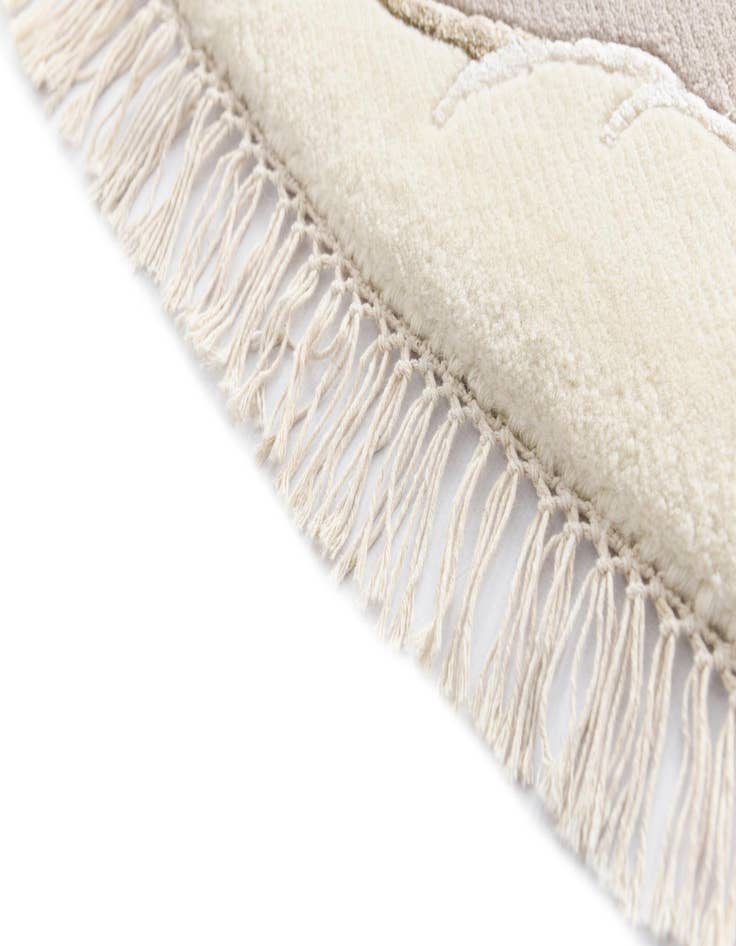 Detail image of  7' 10 x 7' 10  Hand Knotted Darya Wool Round Rug