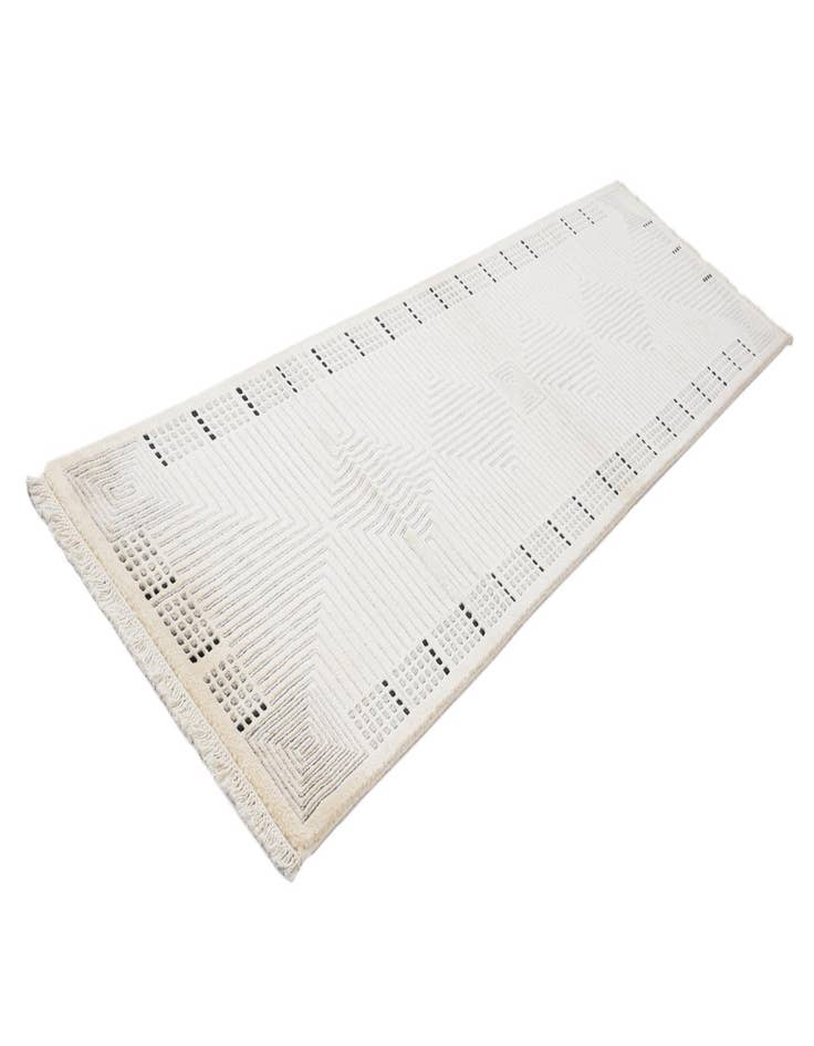 Detail image of  2' 8 x 10'  Hand Knotted Darya Wool Runner Rug