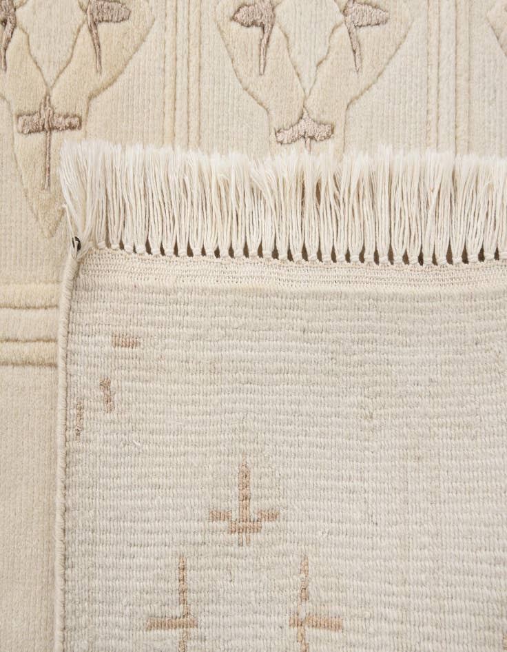 Detail image of  2' 8 x 9' 5  Hand Knotted Darya Wool Runner Rug