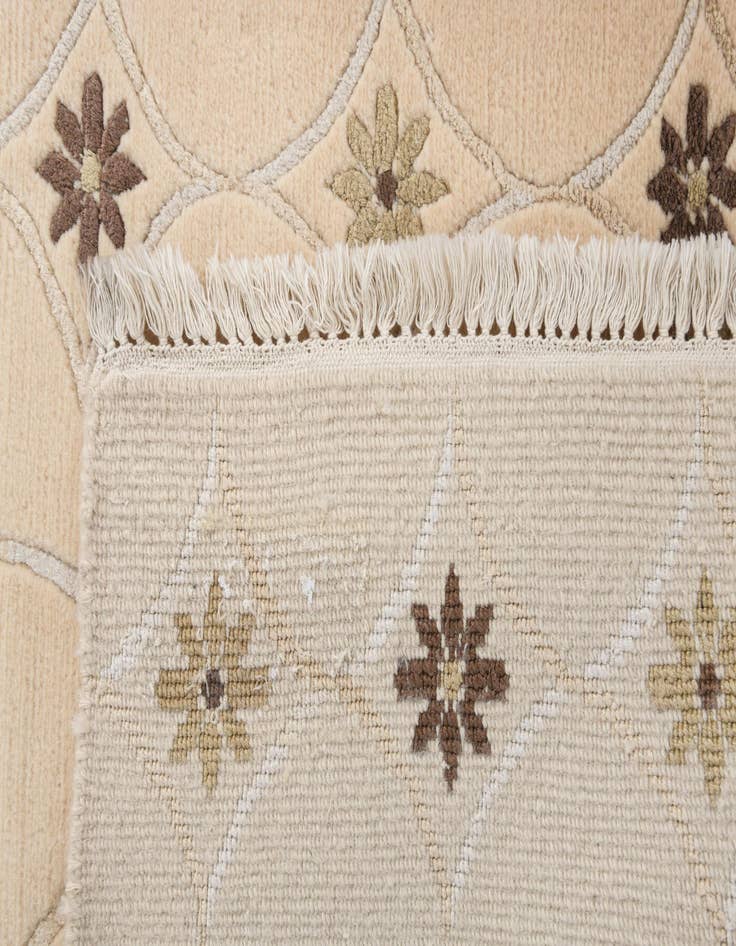 Detail image of  2' 7 x 9' 10  Hand Knotted Darya Wool Runner Rug