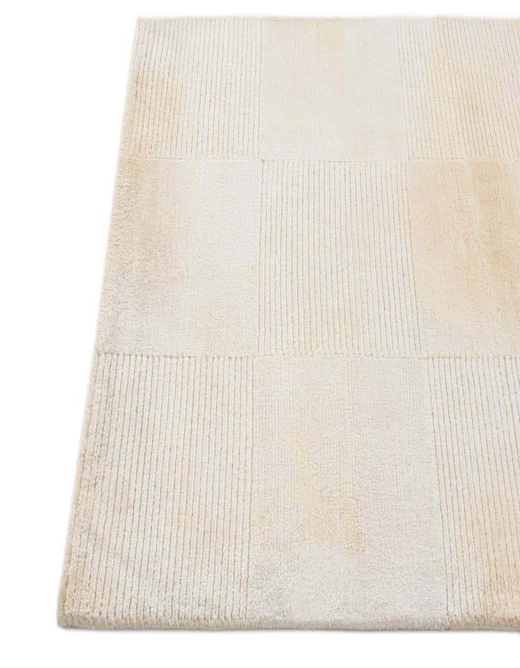 Detail image of  2' 8 x 9' 10  Hand Knotted Darya Wool Runner Rug