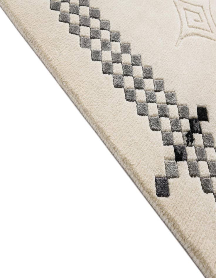 Detail image of  2' 7 x 9' 11  Hand Knotted Darya Wool Runner Rug