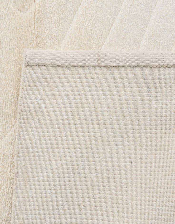 Detail image of  2' 7 x 9' 10  Hand Knotted Darya Wool Runner Rug