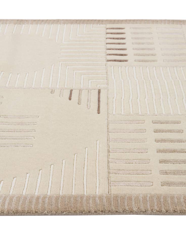 Detail image of  2' 7 x 9' 9  Hand Knotted Darya Wool Runner Rug