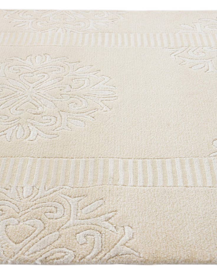 Detail image of  2' 10 x 10' 4  Hand Knotted Darya Wool Runner Rug