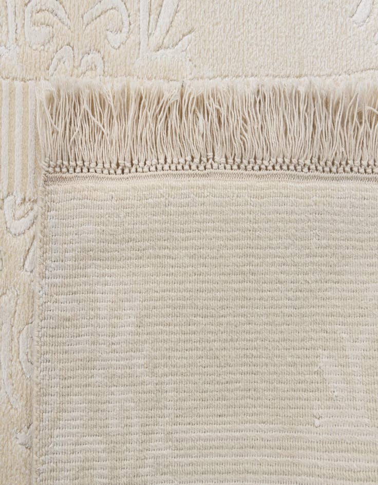 Detail image of  2' 10 x 10' 4  Hand Knotted Darya Wool Runner Rug