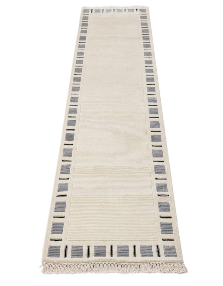 Detail image of  2' 8 x 9' 8  Hand Knotted Darya Wool Runner Rug